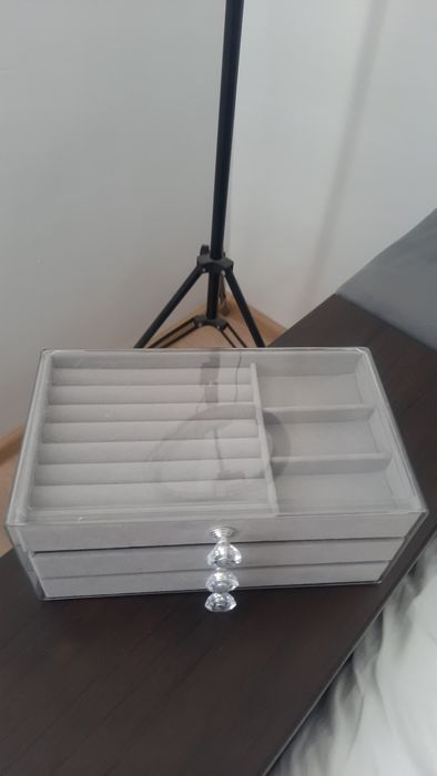 Органайзер для прикрас