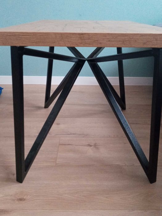 Stolik kawowy ręcznie wykonany metalowy