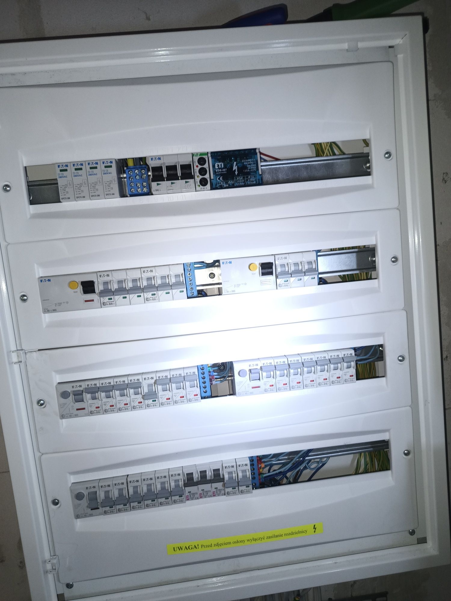 Elektryk Awarie Podłączenie Indukcji Usługi elektryczne  Tanio