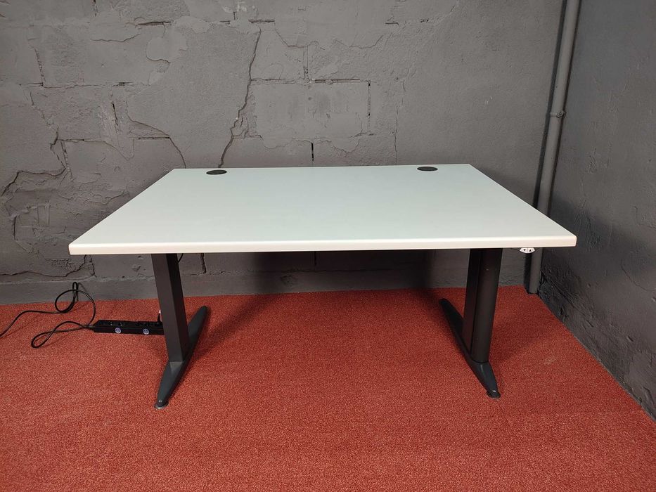 Biurko elektryczne sterowana wysokość 73-112cm blat 140x100cm biuro