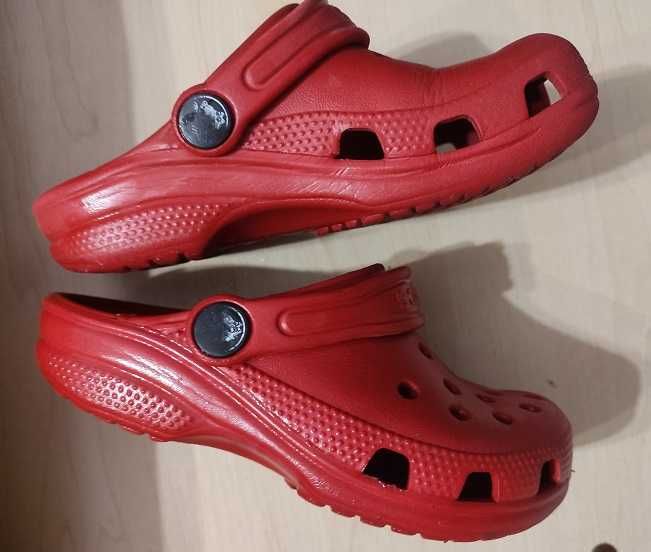 Шльопанці CROCS дівчинку р,10-11