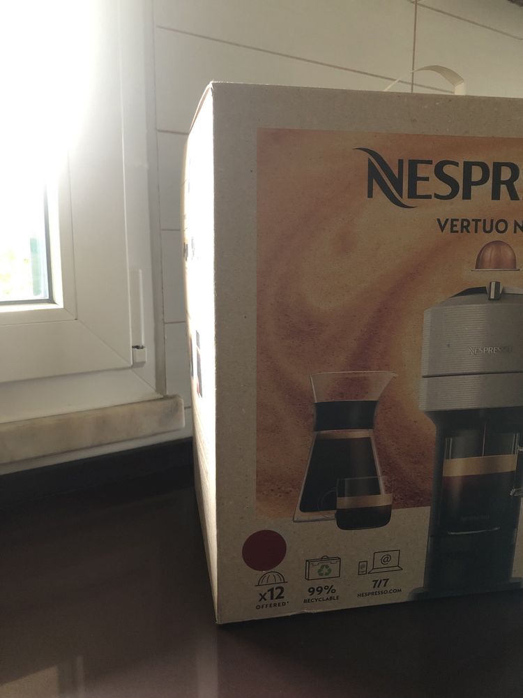 Nespresso Vertuo Next - na caixa