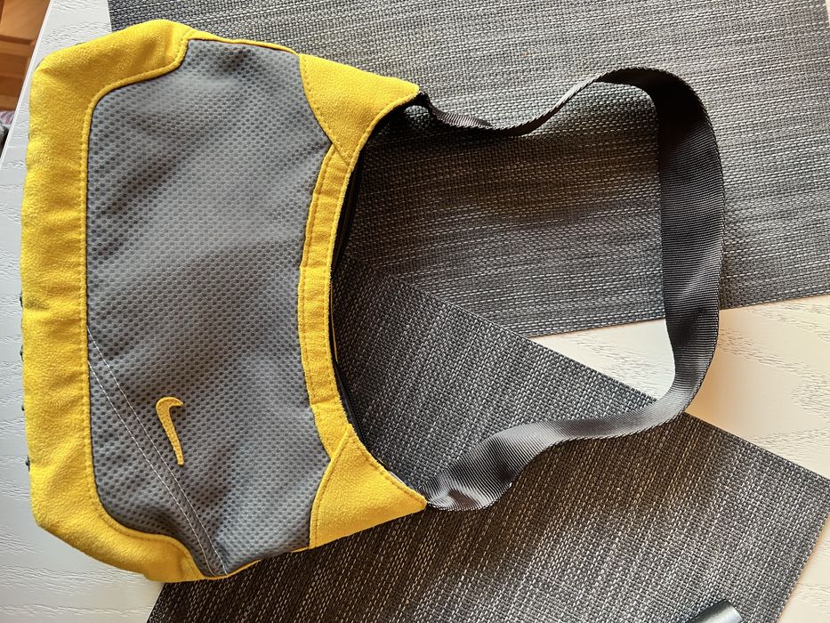 Сумочка багет Nike