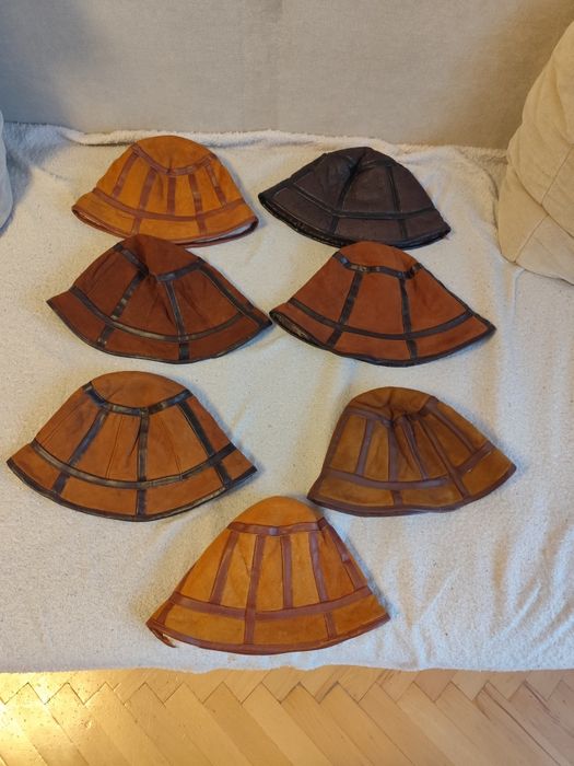 Kapelusz skórzany z korzucha z łatek typu żółwik