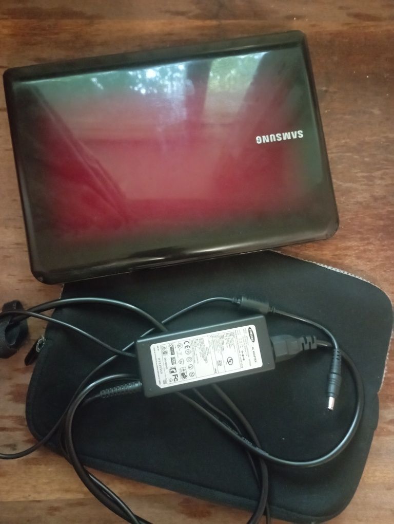 Нетбук Samsung n220