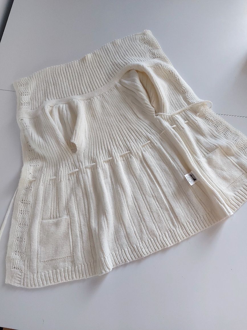 Śmietankowy bezrękawnik elegancka kamizelka r.116/122