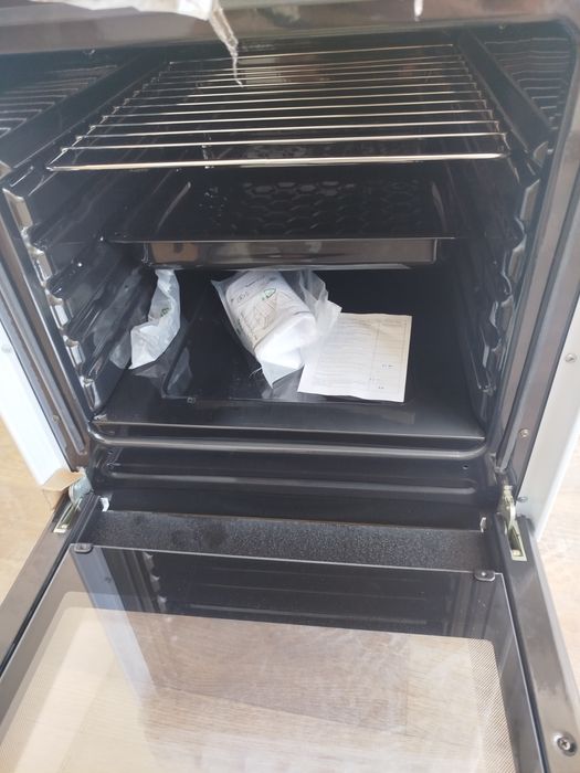 Продам електроплиту Грета