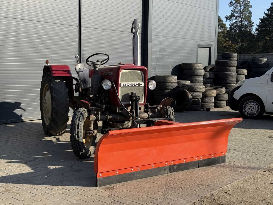 Pług na przód ciągnika C-330 C-360 – pług do śniegu odśnieżania spych