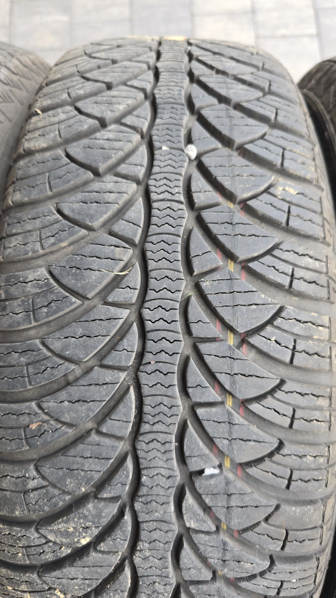 Opony zimowe Fulda 195/65R15 z felgami stalowymi + GRATIS