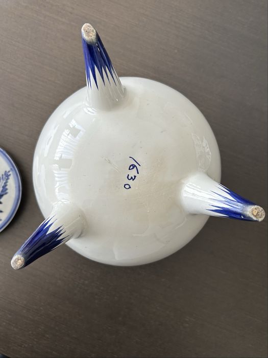 Peça decorativa pintada