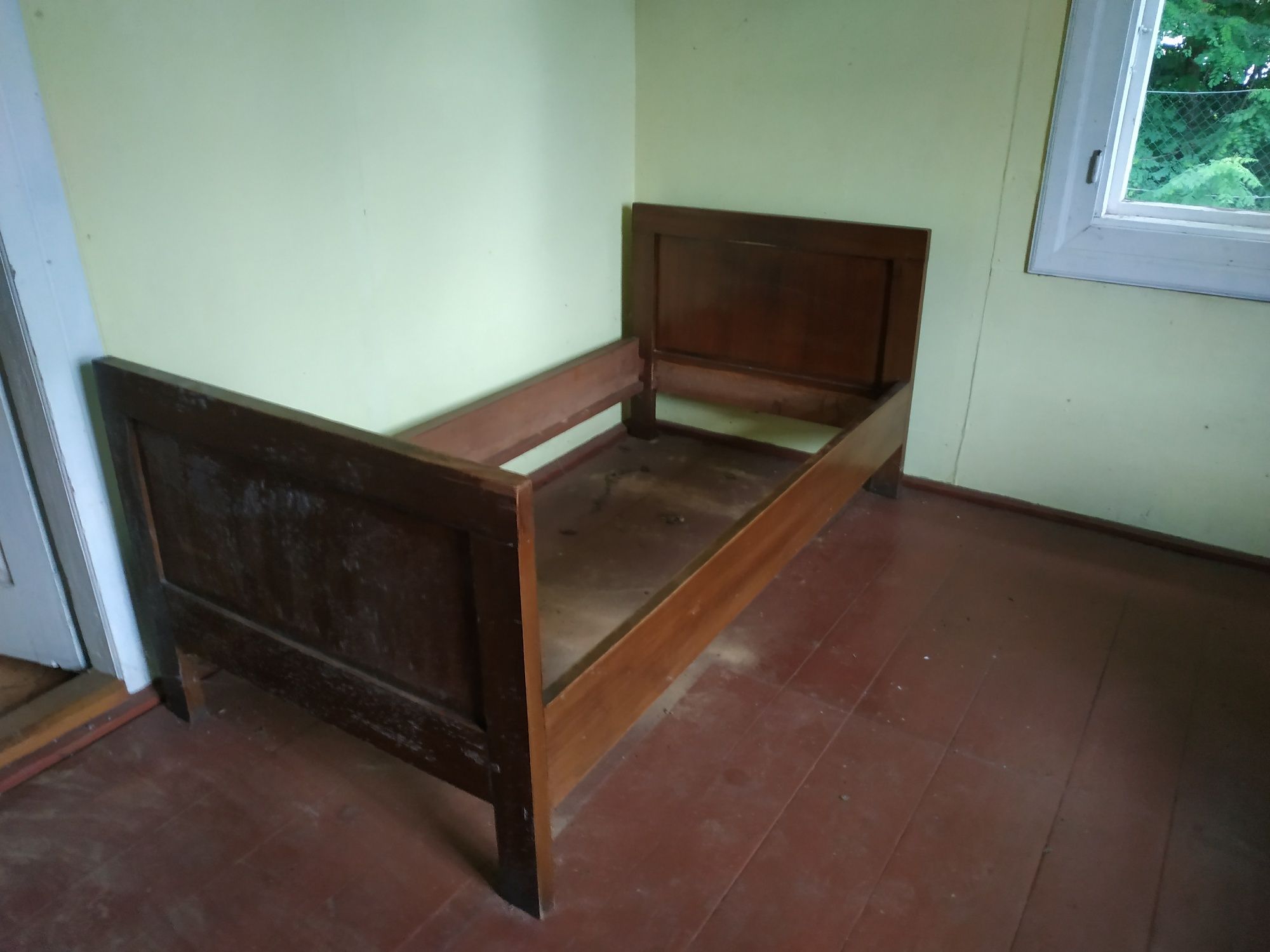 Stare łóżko drewniane jednoosobowe, dębowe, antyk