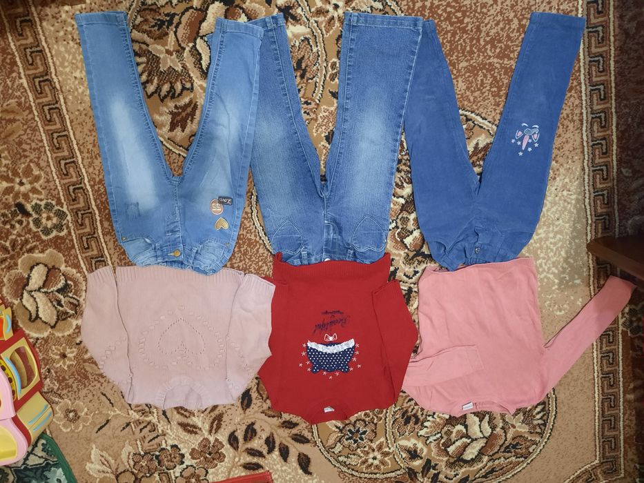 Набір, лот, пакет, речей на весну-осінь розмір 98 см джинси, светри