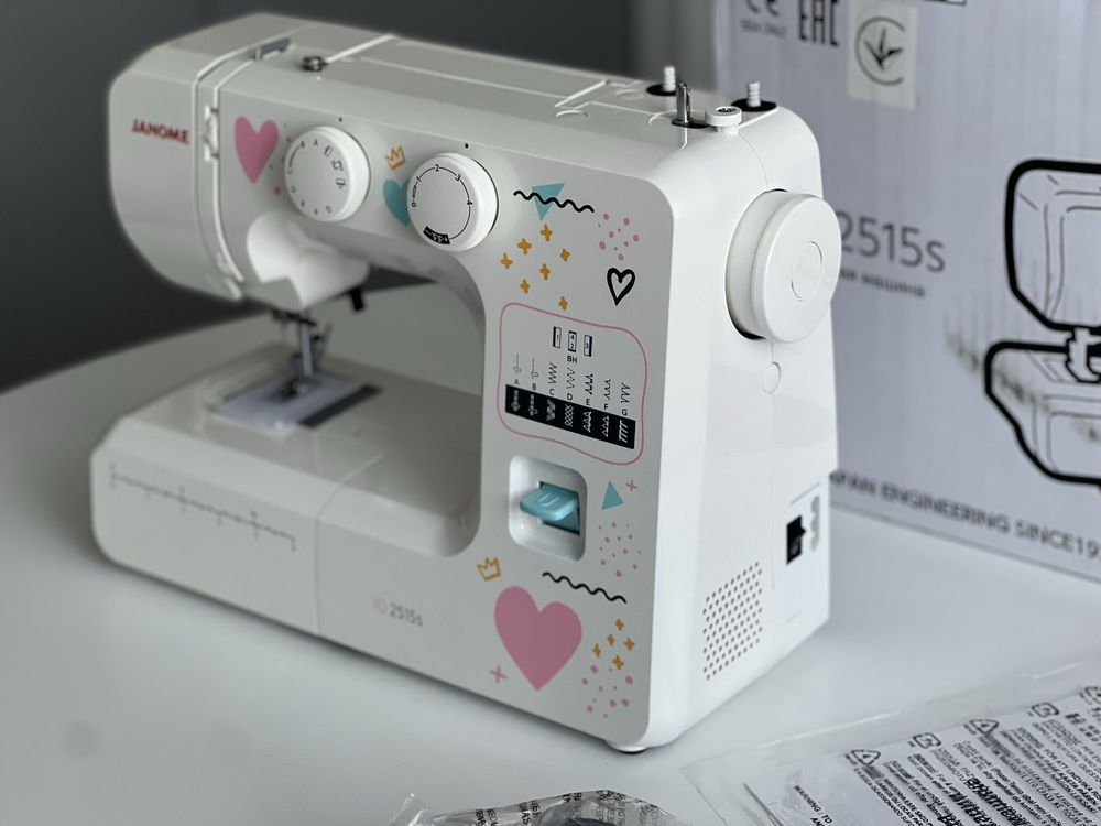 Швейна машина Janome JQ 2515S машинка