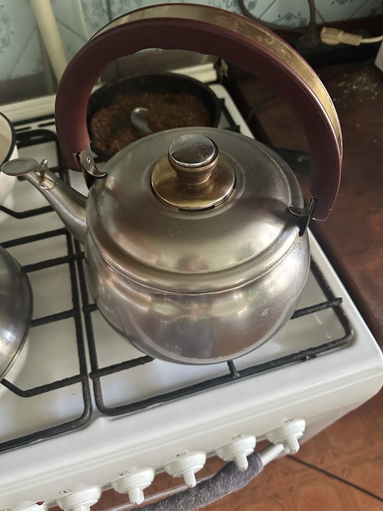 Продам чайник 3 л нержавейка