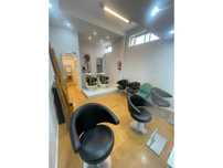 Salão de Cabeleireiro e Estética pronto a funcionar - 1.400,00 €