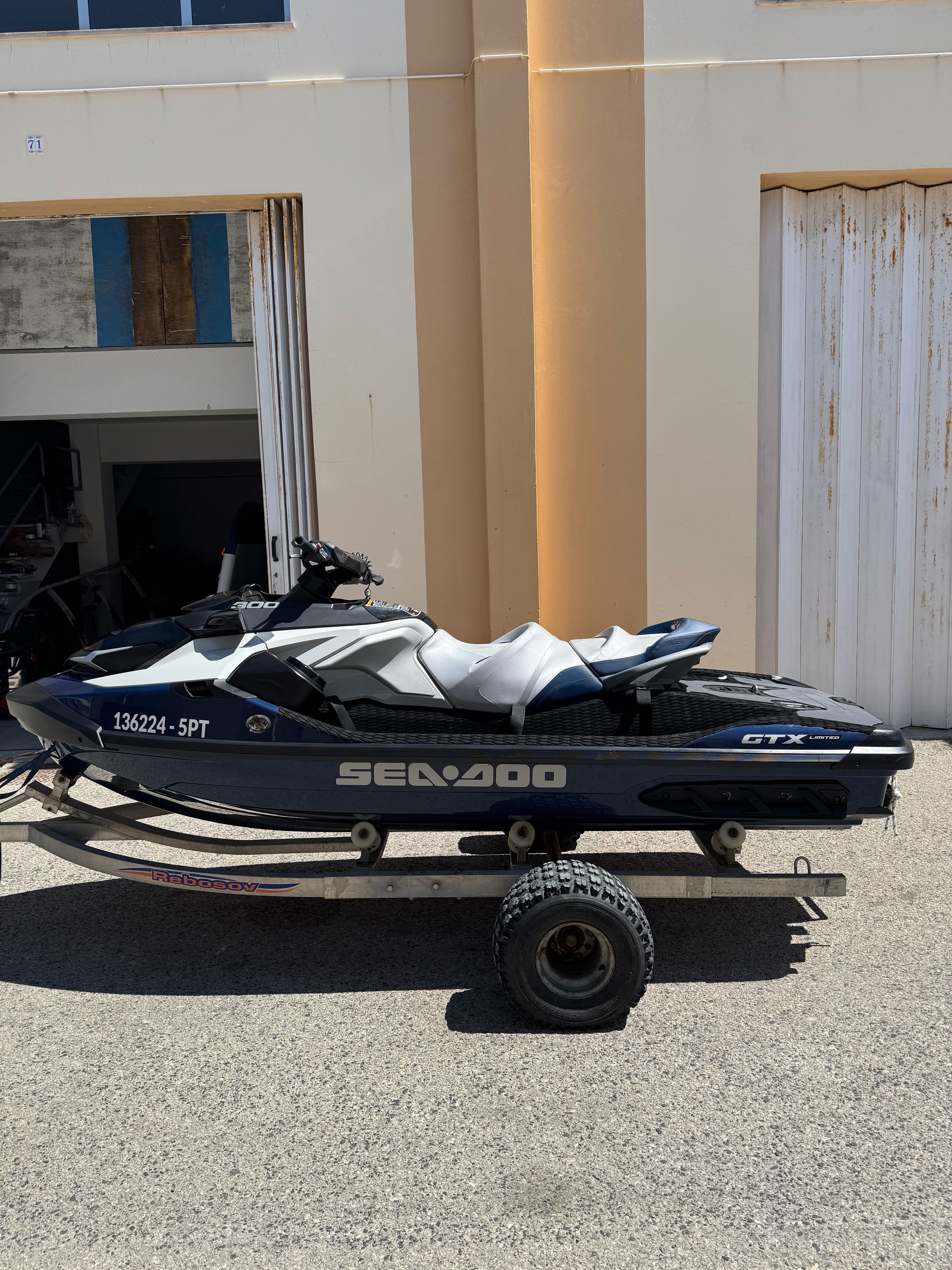 MOTA DE ÁGUA SEADOO GTX 300hp limited 2023