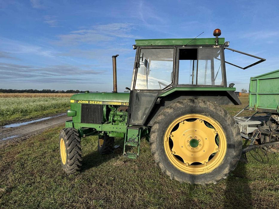 Ciągnik JOHN DEERE 2140