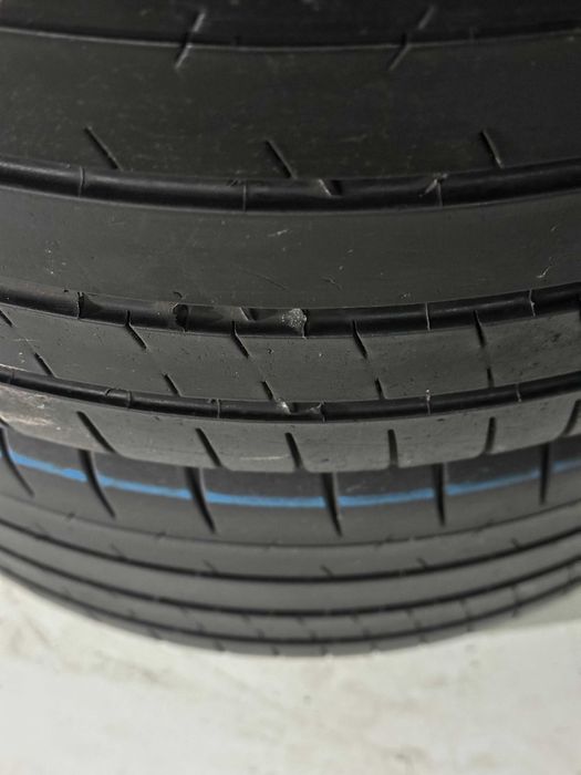 Pneus Michelin Pilot Super Sport - 295/35/19 - Muito Bons