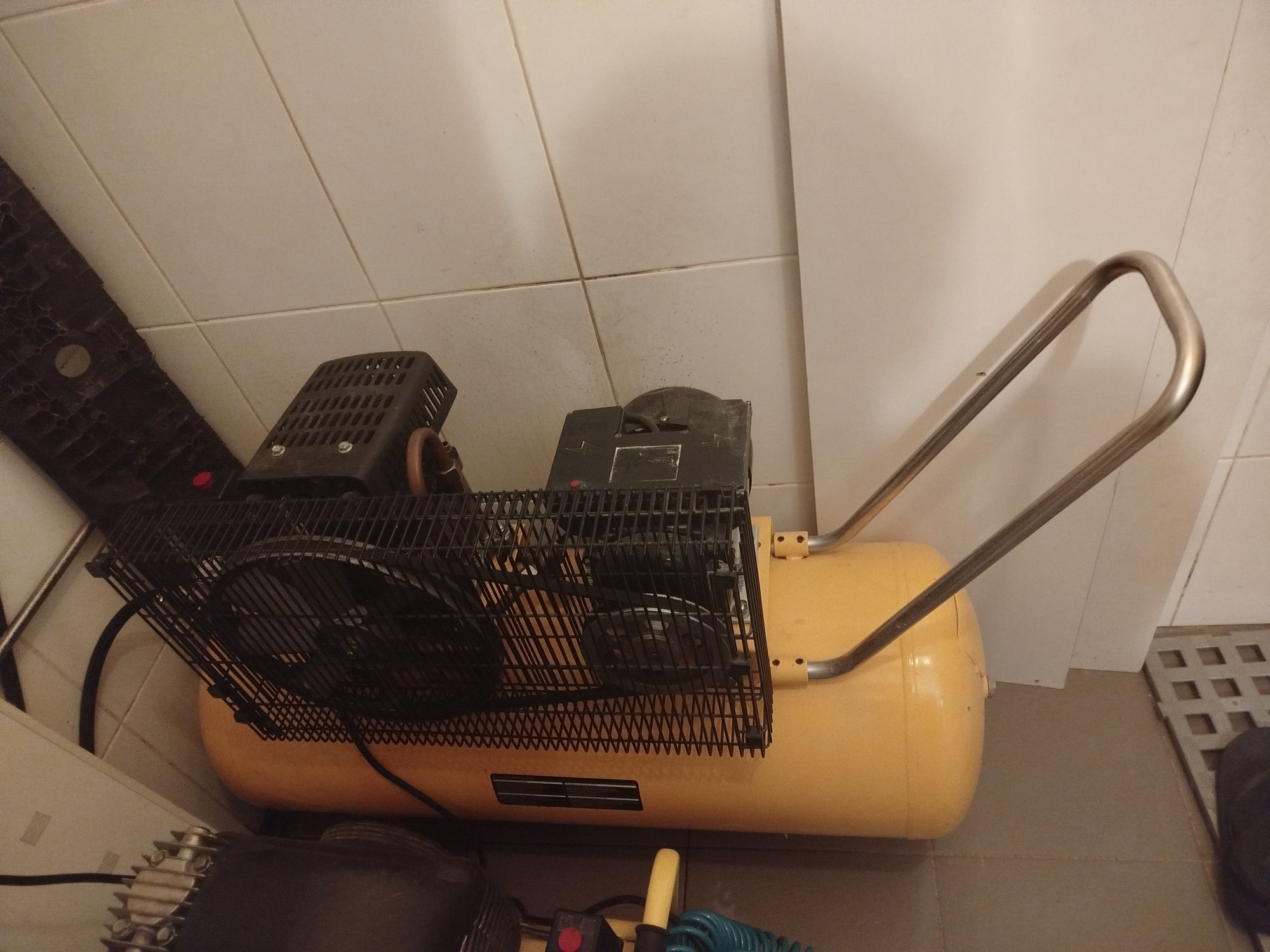 Compressor 100litros usado!