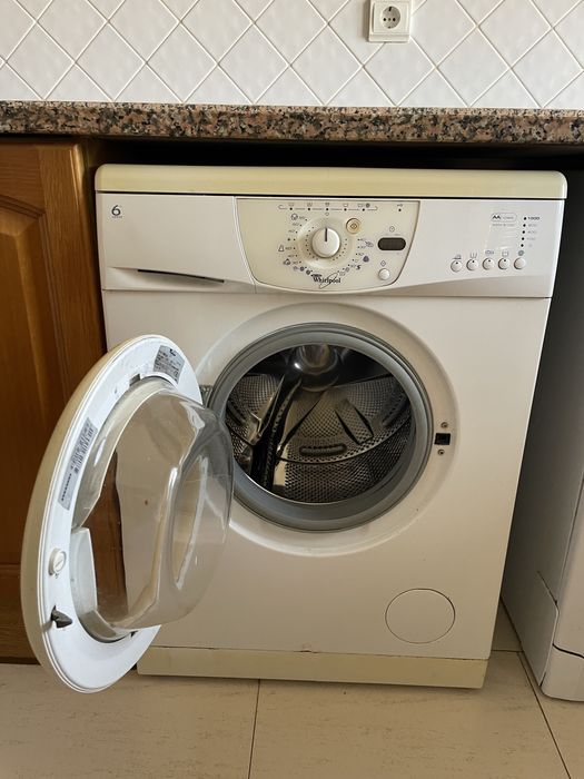 Máquina de Lavar Roupa Whirlpool 6 kg