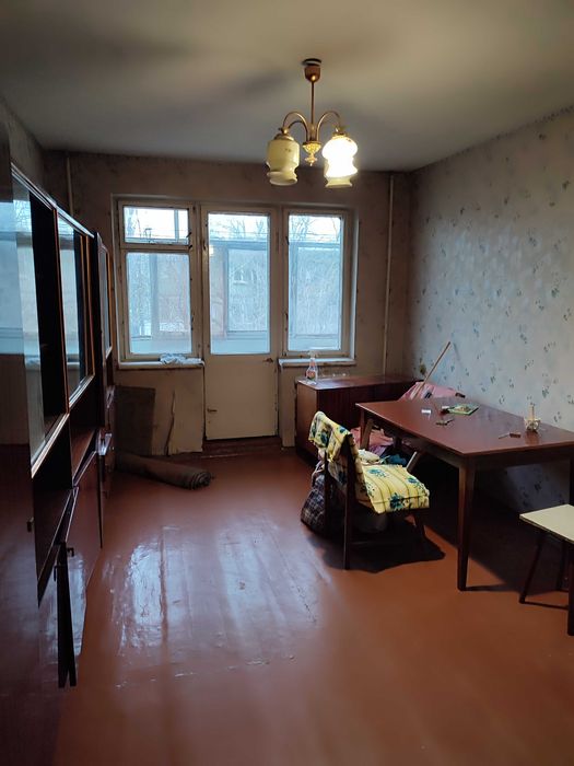 Продам трёхкомнатную квартиру на Тесленко.