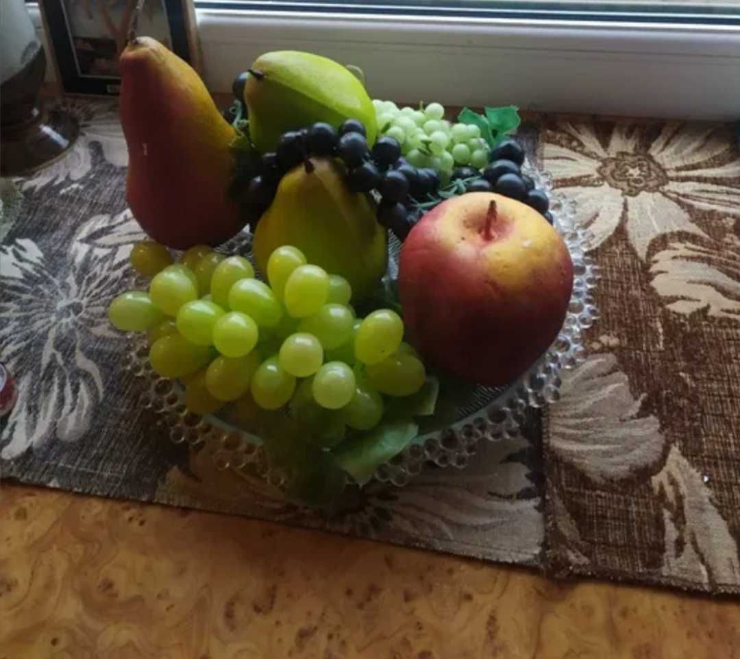 Декоративна фруктовница на кухню