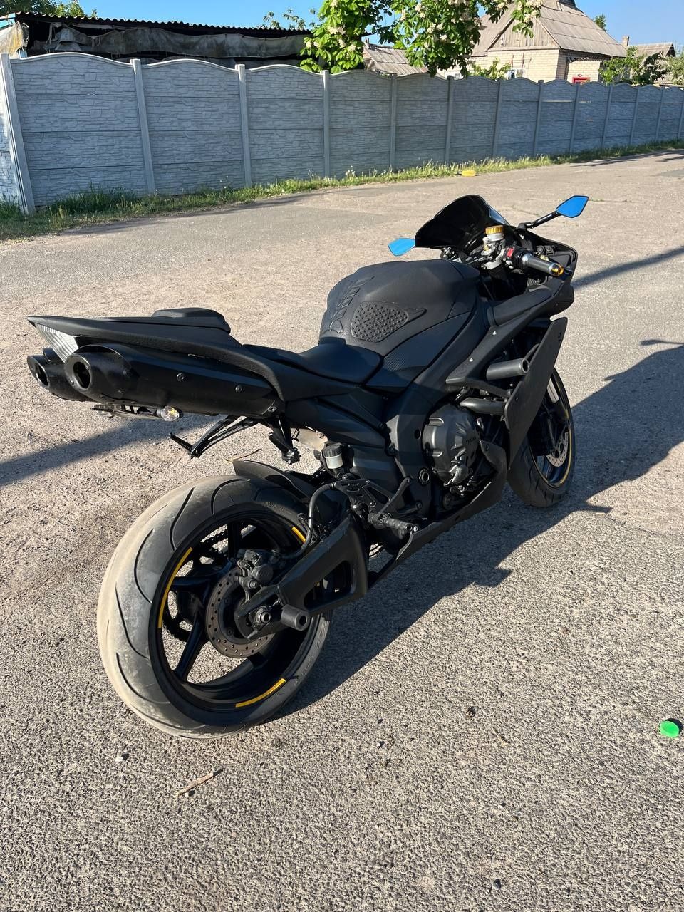 Yamaha R1 YZF-R1