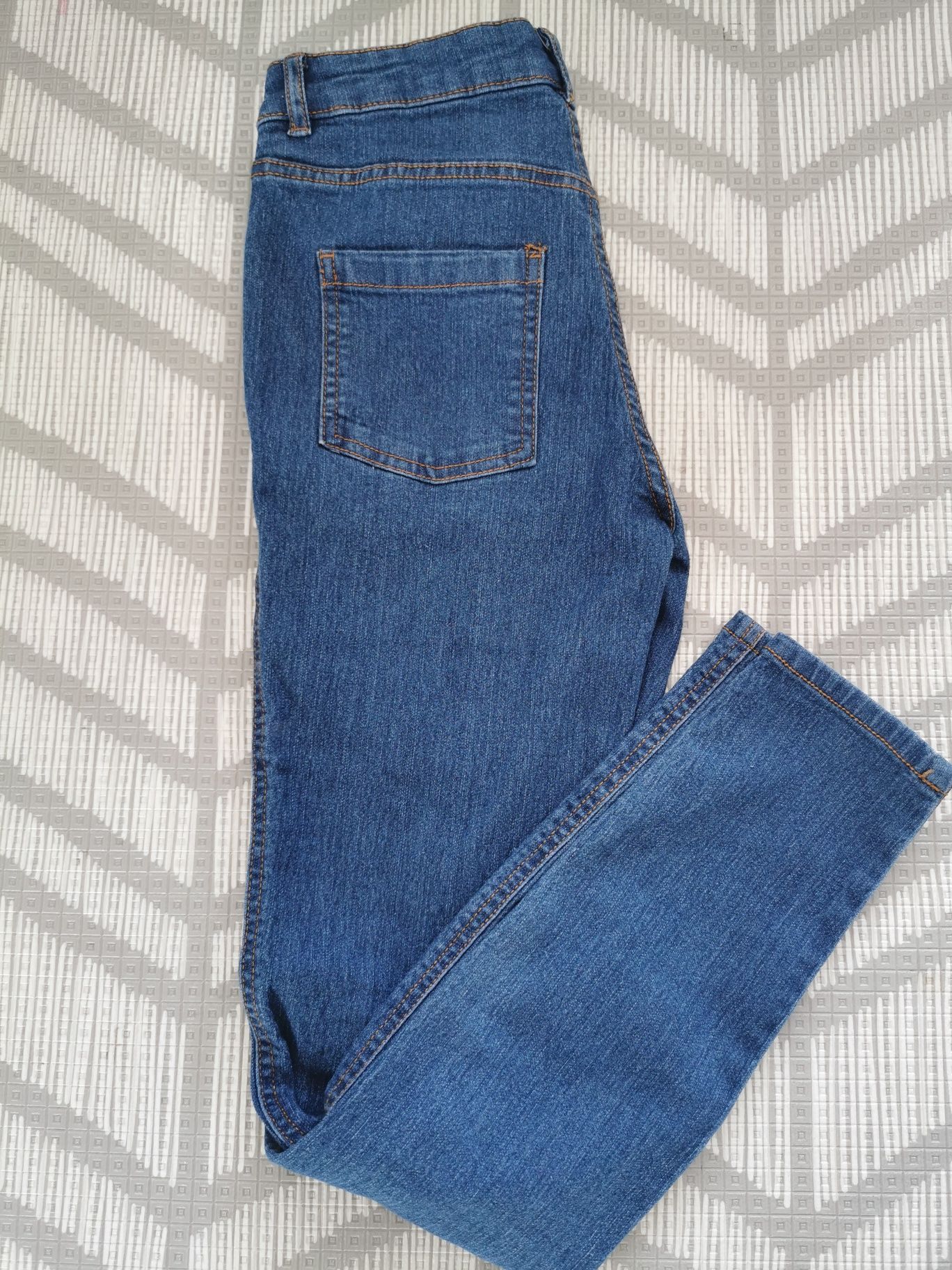 Nowe spodnie rurki jeansy r 32