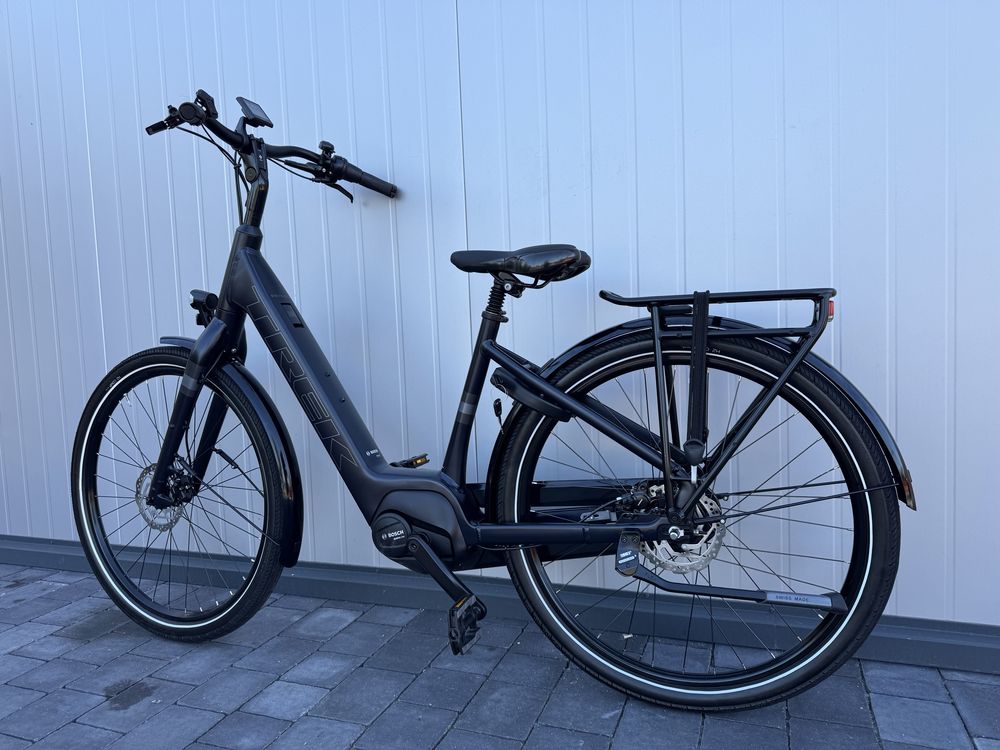 Elektryczny Rower Miejski TREK District+ 1 Matte Deep Dark Blue