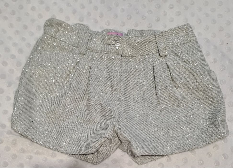 Eleganckie spodenki dla dziewczynki rozmiar 116
