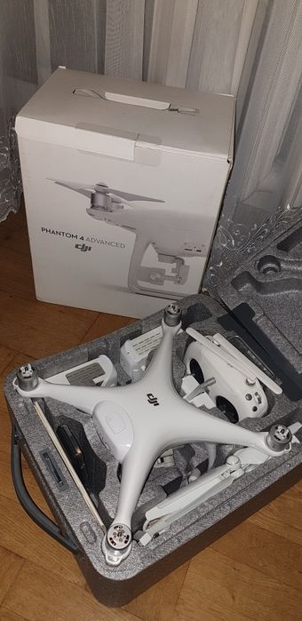 Dji phantom 4 Advanced w bdb stanie