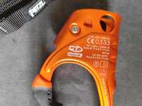 Przyrząd zaciskowy małpa CT – Quick Up prawy + pętla nożna PETZL