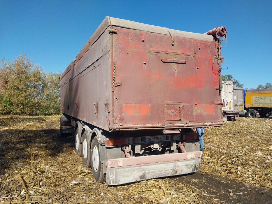 Напівпричіп зерновоз