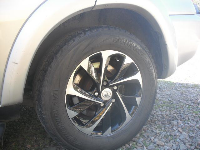 Sprzedam opony i felgi do toyoty Rav 4