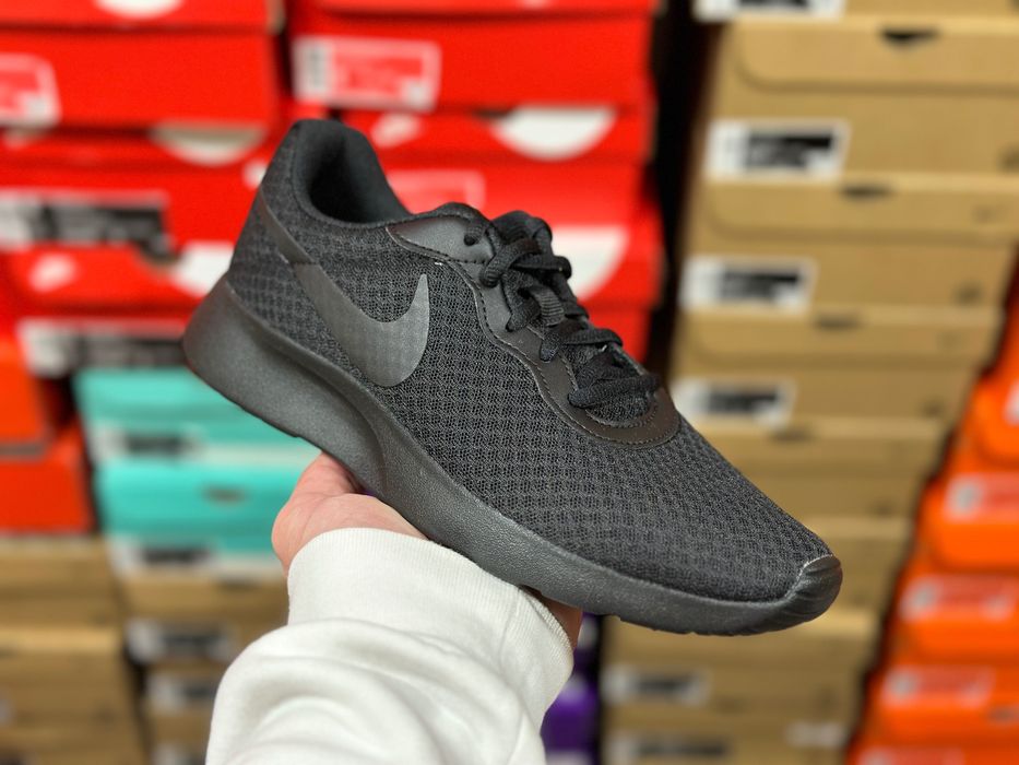 Кросівки Nike Tanjun NN DJ6257-002 кроссовки