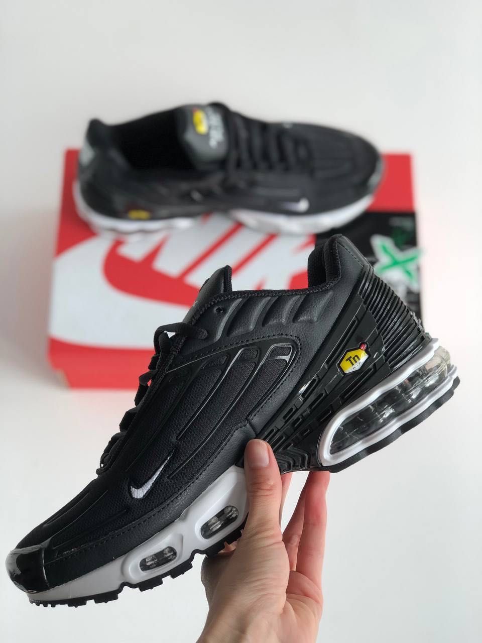 Мужские кроссовки Nike Air Max Plus TN 3 black & white. 40-45