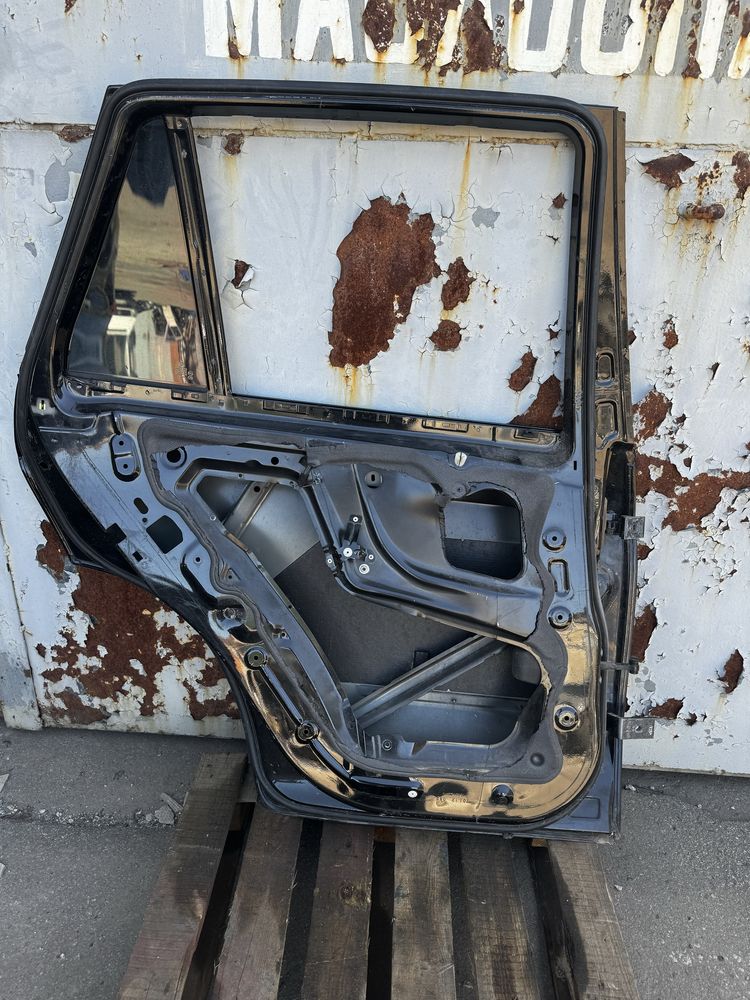 Дверь задняя левая BMW X5 E70