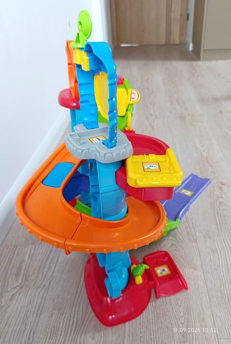 Wieza patrolowa VTech Tut Tut autka