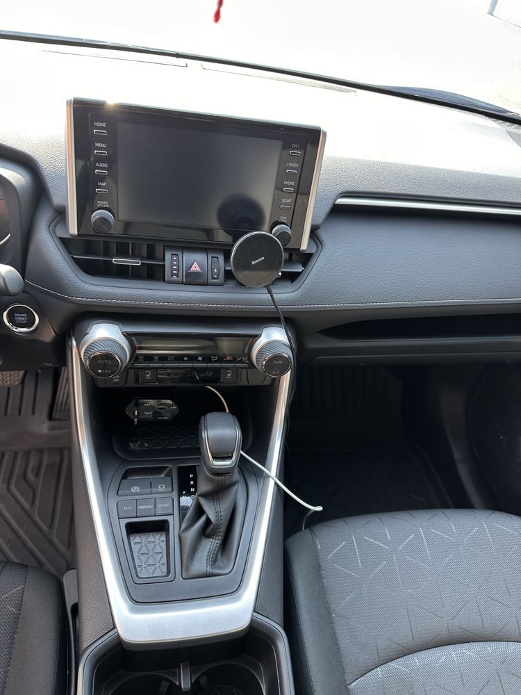 Toyota Rav4 2022 офійійна, на гарантіі