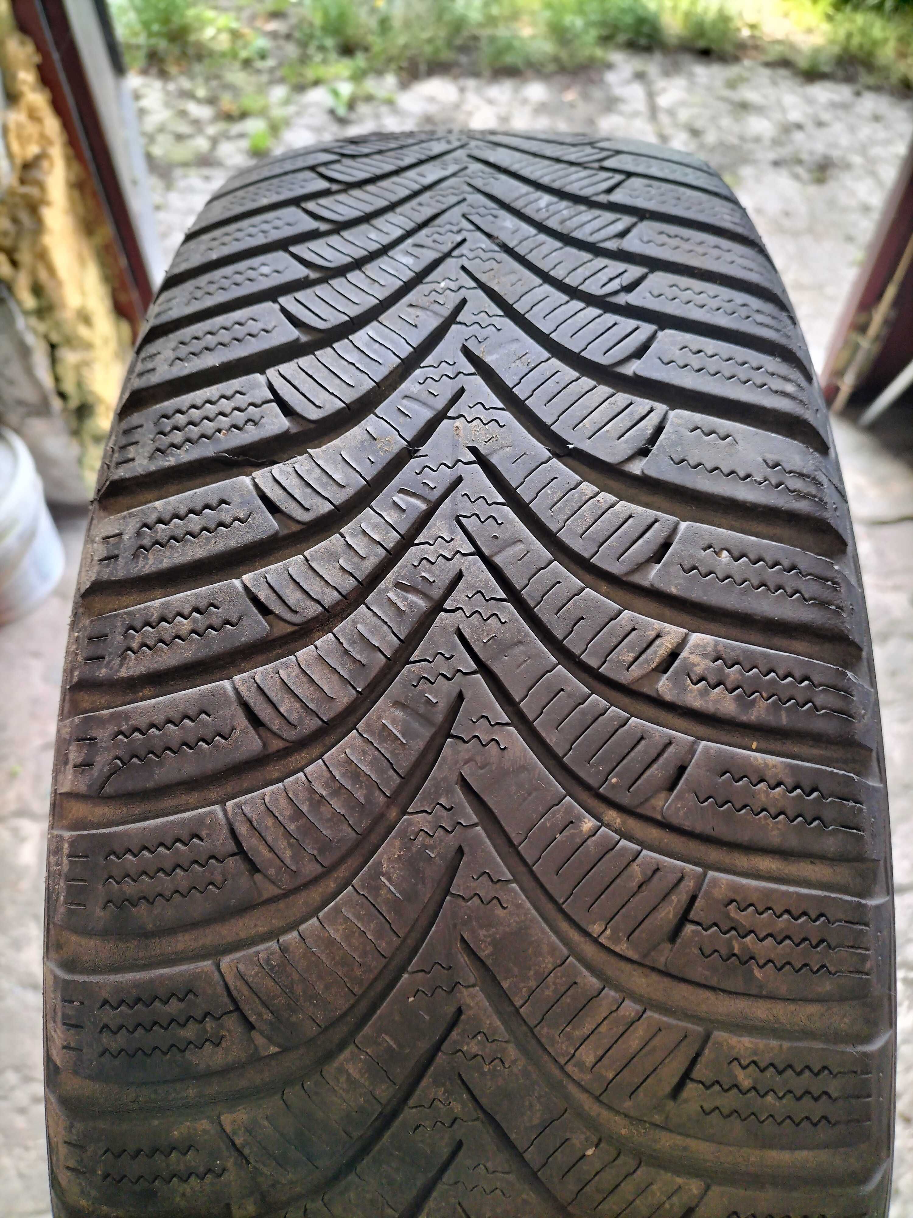 Felgi Aluminiowe Alu Opony Wielosezonowe 205/55/16R 5 x 114,3