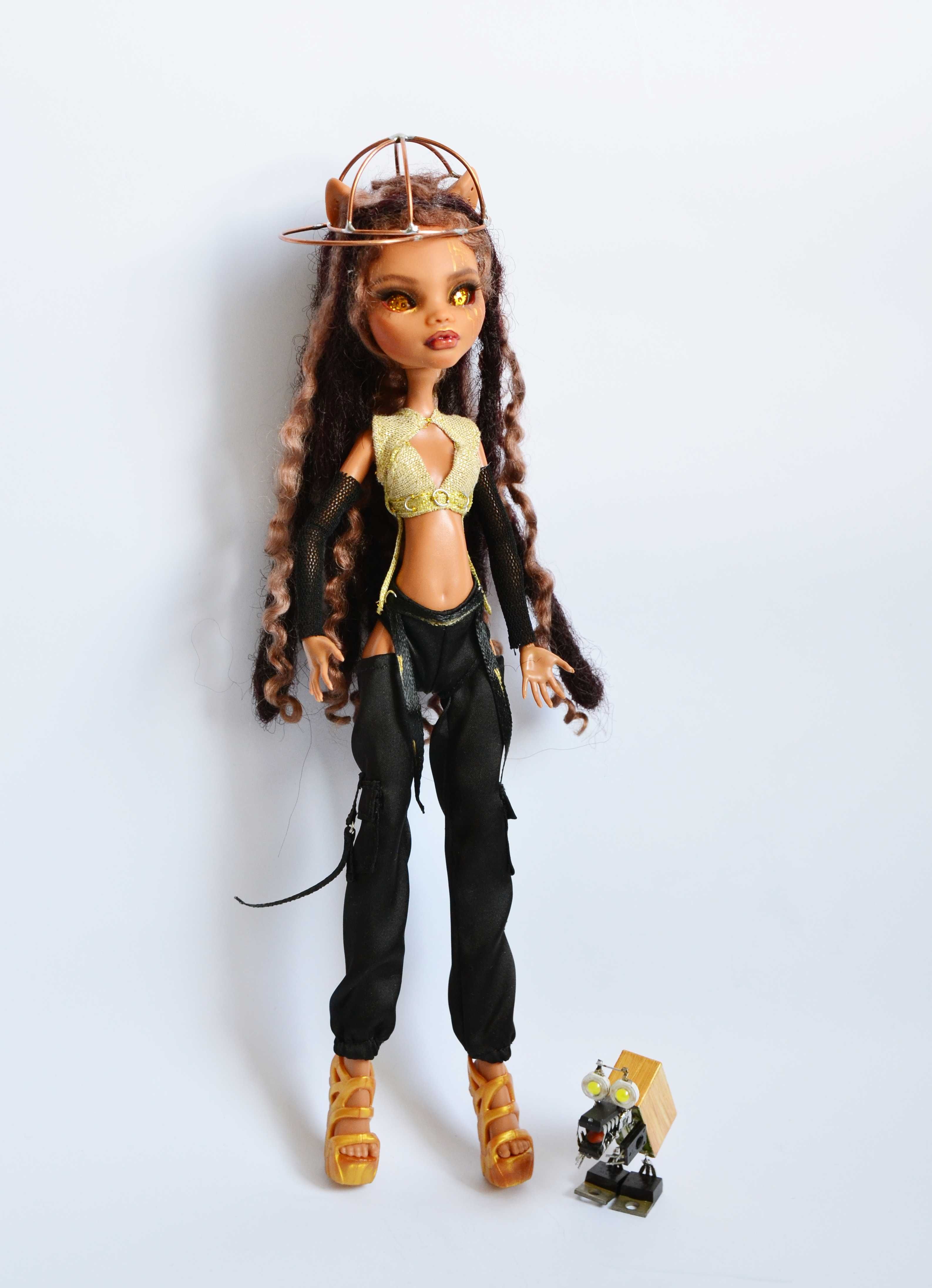 Ооак лялька Монстер Хай в стилі кіберпанк Monster High