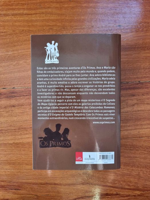 Livro "As Primeiras Aventuras d´os Primos"