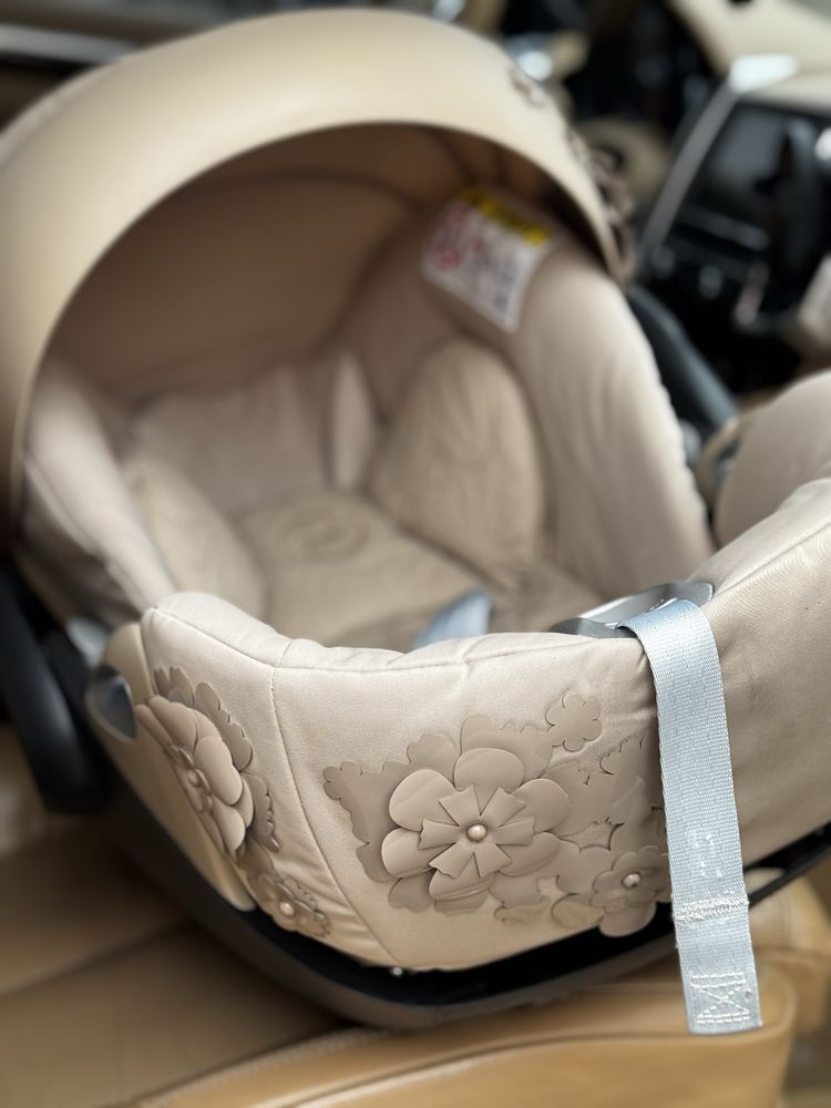 Автокрісло Cybex Priam Simply Flowers Beige