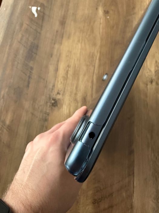 Laptop APPLE MacBook Air 13 M2/16GB/256GB SSD/8CS Północ + dodatki