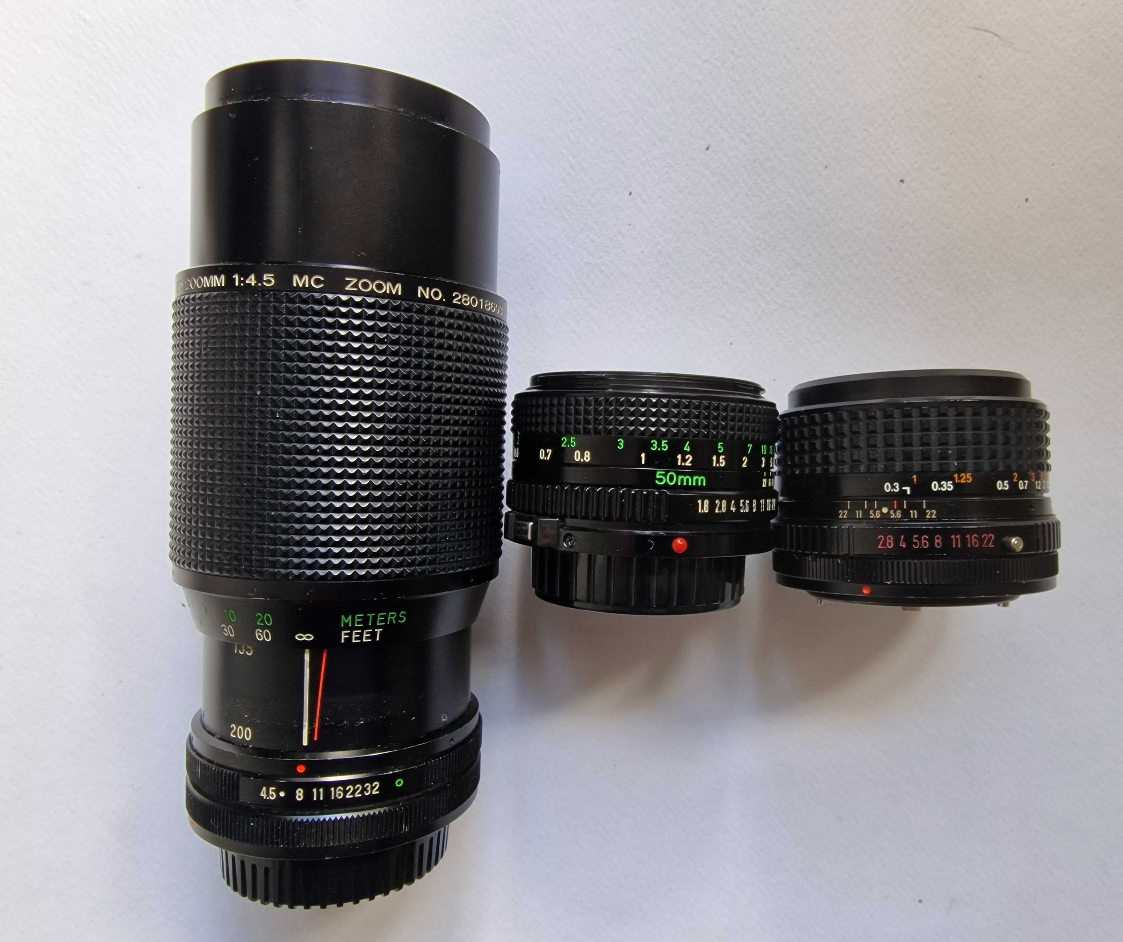 Canon A1 z 3 obiektywami