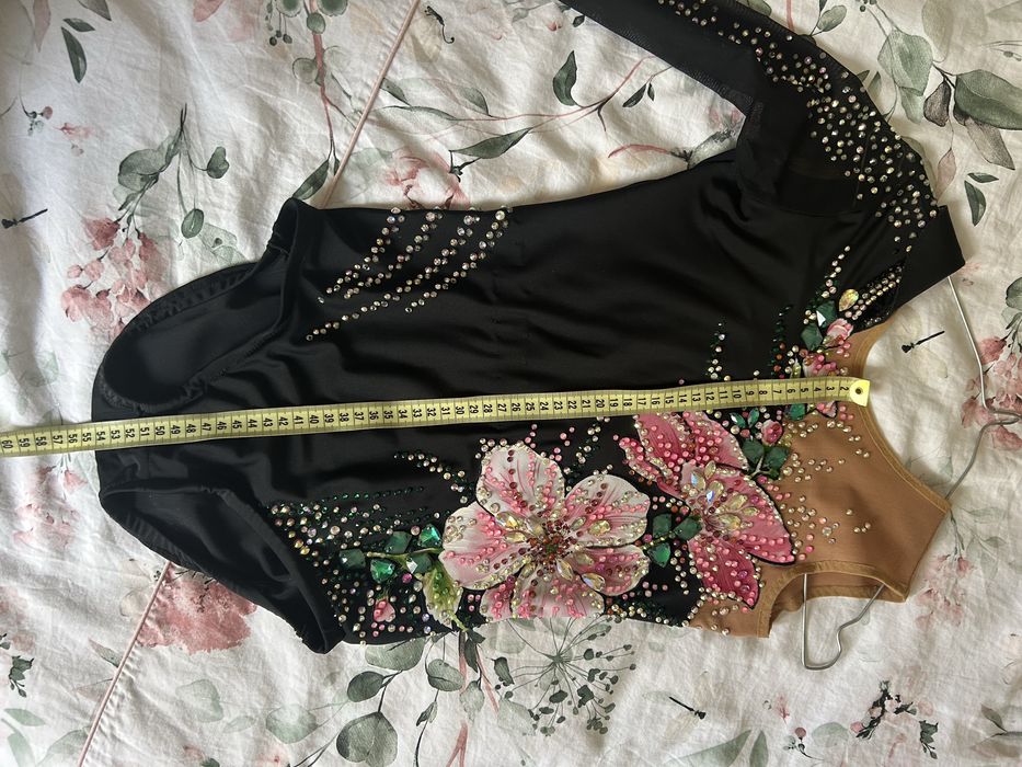 Strój do gimastyki artystycznej 140-150 cm