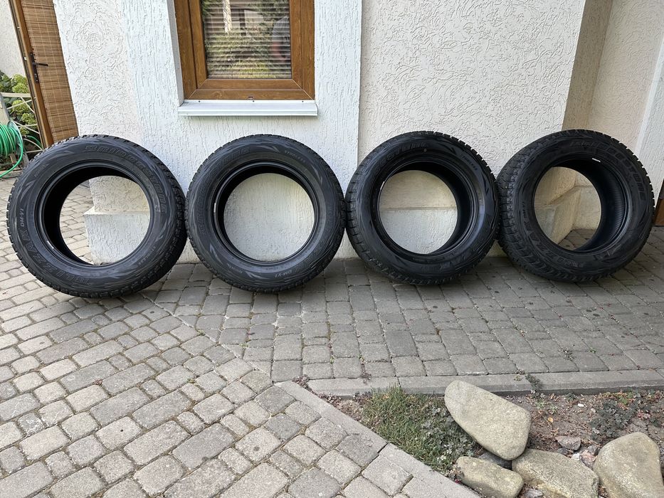 Bridgestone Blizzak DM-V1 265/60 R18 110R Продам зимние шины