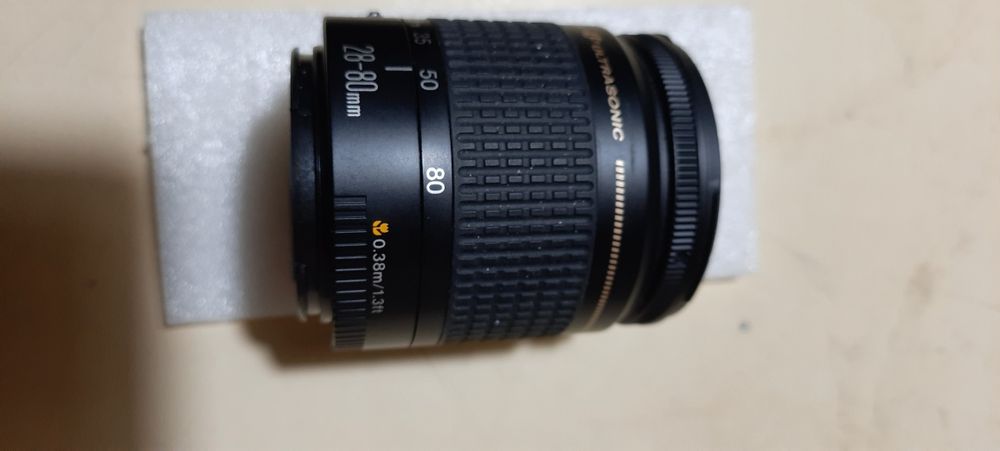 Câmara fotográfica Canon EOS 50e rolo