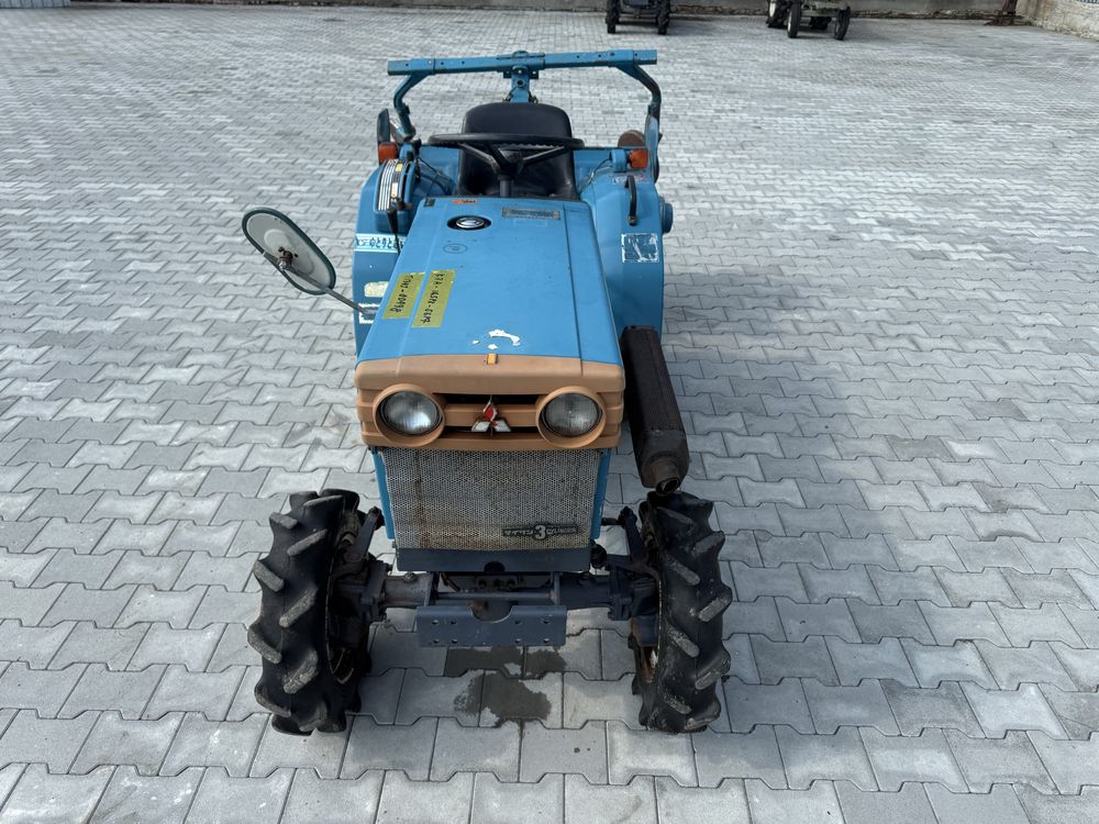 Японський трактор Mitsubishi D1450
