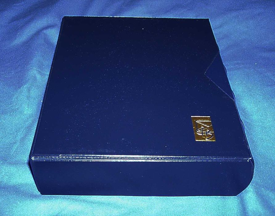 Znaczki Karty Etb cztery roczniki 75-78 w albumie Berlin